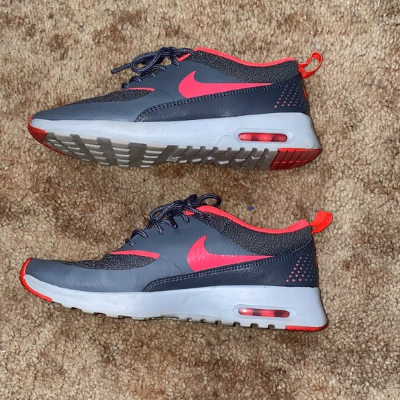 Women’s Nike Air Max Thea size 6 - Picture 3 of 4